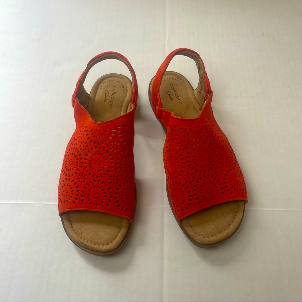 Clark’s Reyna  Swirl Flat Sandals